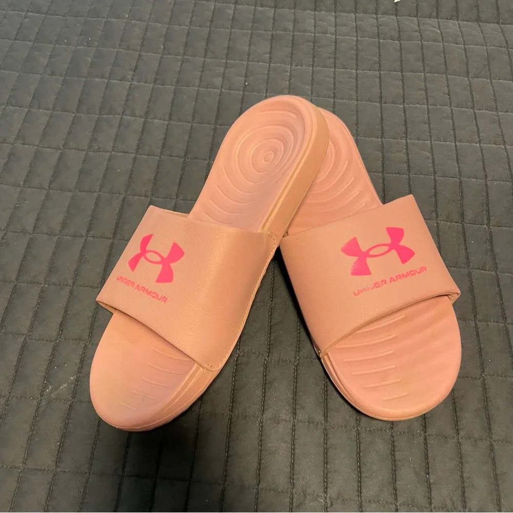 Under Armour Pink Slide Sandals. Women’s size 10. VGUC. Summer beach - Picture 2 of 10
